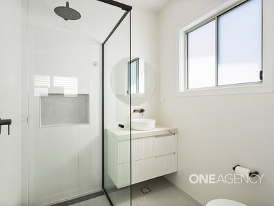 2 / 60 Pur Pur Avenue, Lake Illawarra