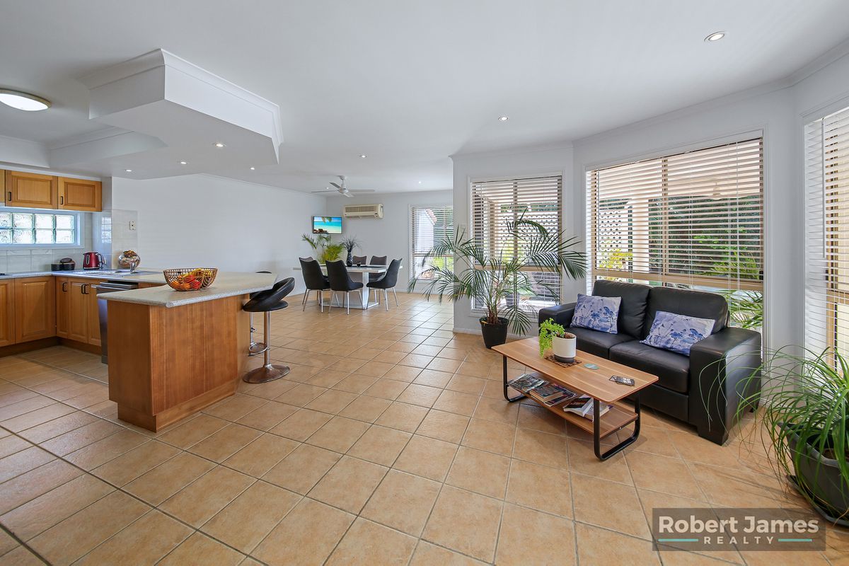 13 Dun Street, Tewantin