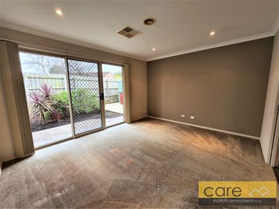 8 Sigvard Boulevard, Hallam