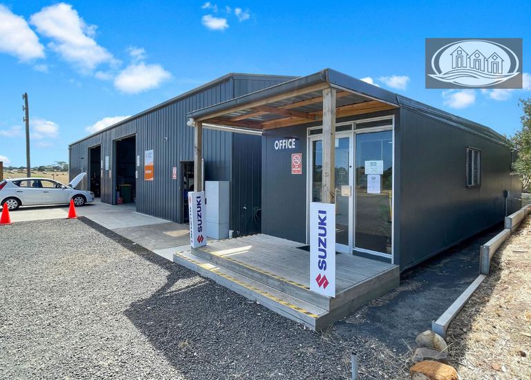 4 Hill Court, Portland