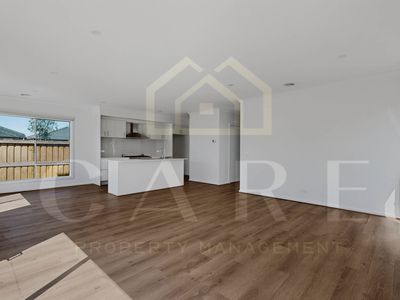 16 Montagna Drive, Clyde