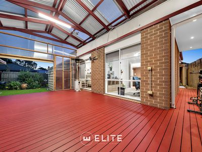 15 Nandaly Place, Cranbourne West