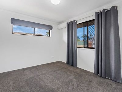 8 Zeeman Street, Rochedale South
