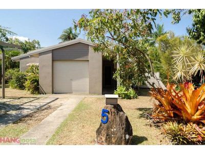5 Cedar Place, Tewantin