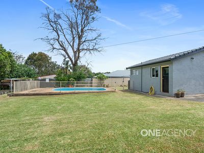 9 Glenair Avenue, West Nowra