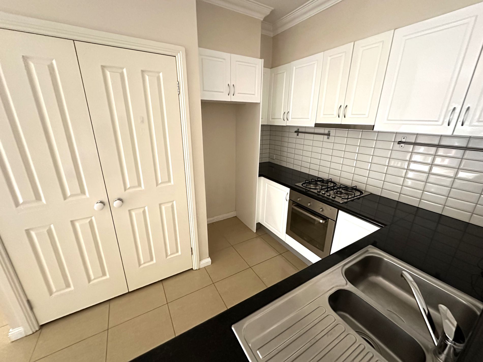 5 / 3 Merric Lane, Carnegie