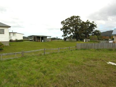 Smith Street, Cygnet
