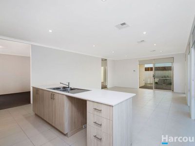 27 Lookout Drive, Yanchep