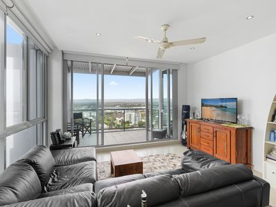 2308 / 1 Como Crescent, Southport