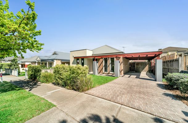 9 Oakville Place, Craigieburn