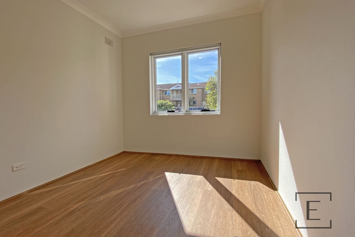 4 / 74A Queen Street, Concord West