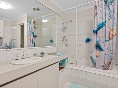 25 / 4 Ochiltree Street, Somerville