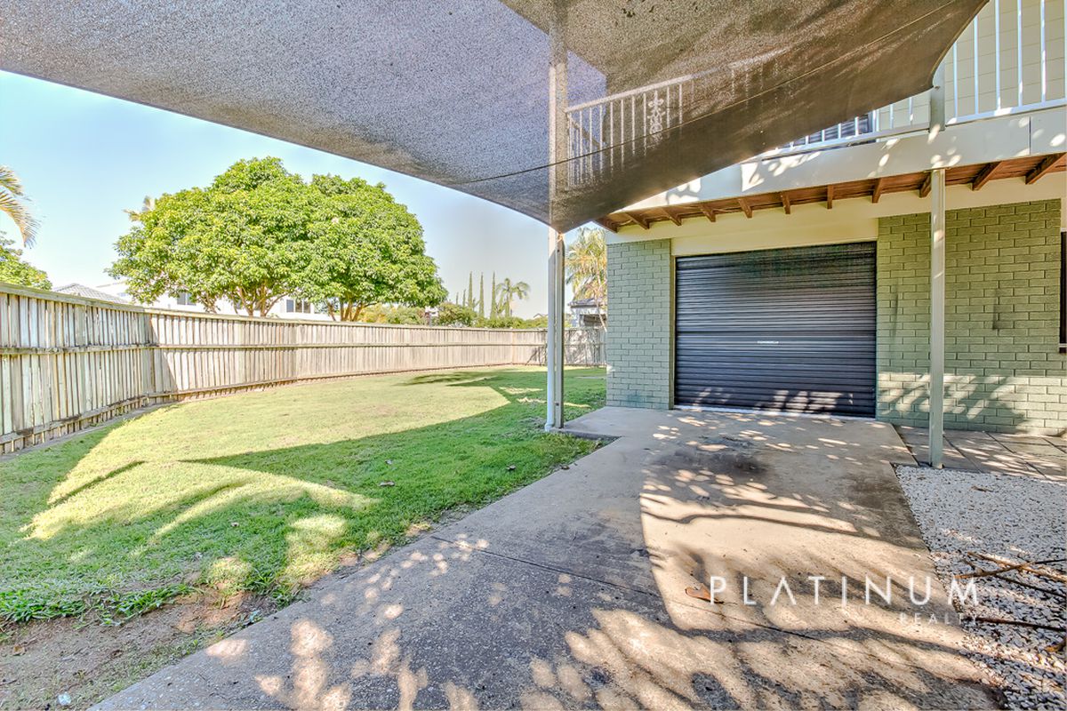 2 Dunbarton Avenue, Bundall