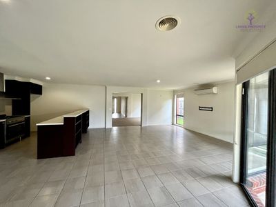 105 Alamanda Boulevard, Point Cook