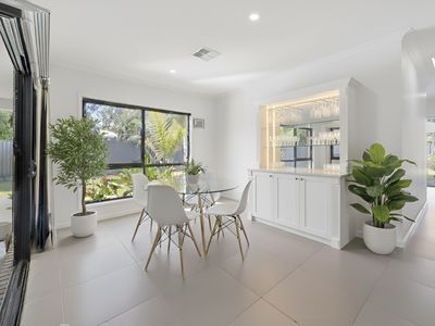 22 Lakeview Road, Morayfield