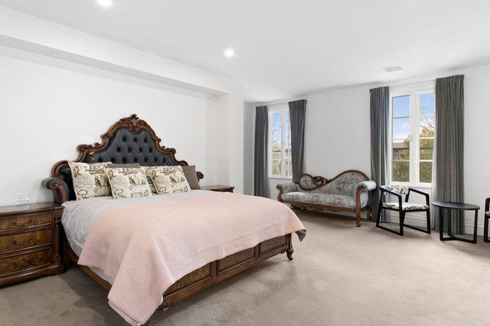 42 Elliott Avenue, Balwyn