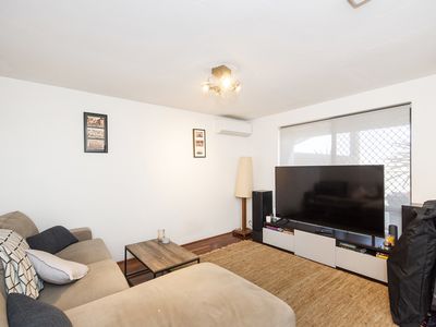 2 / 370 Canning Highway, Bicton