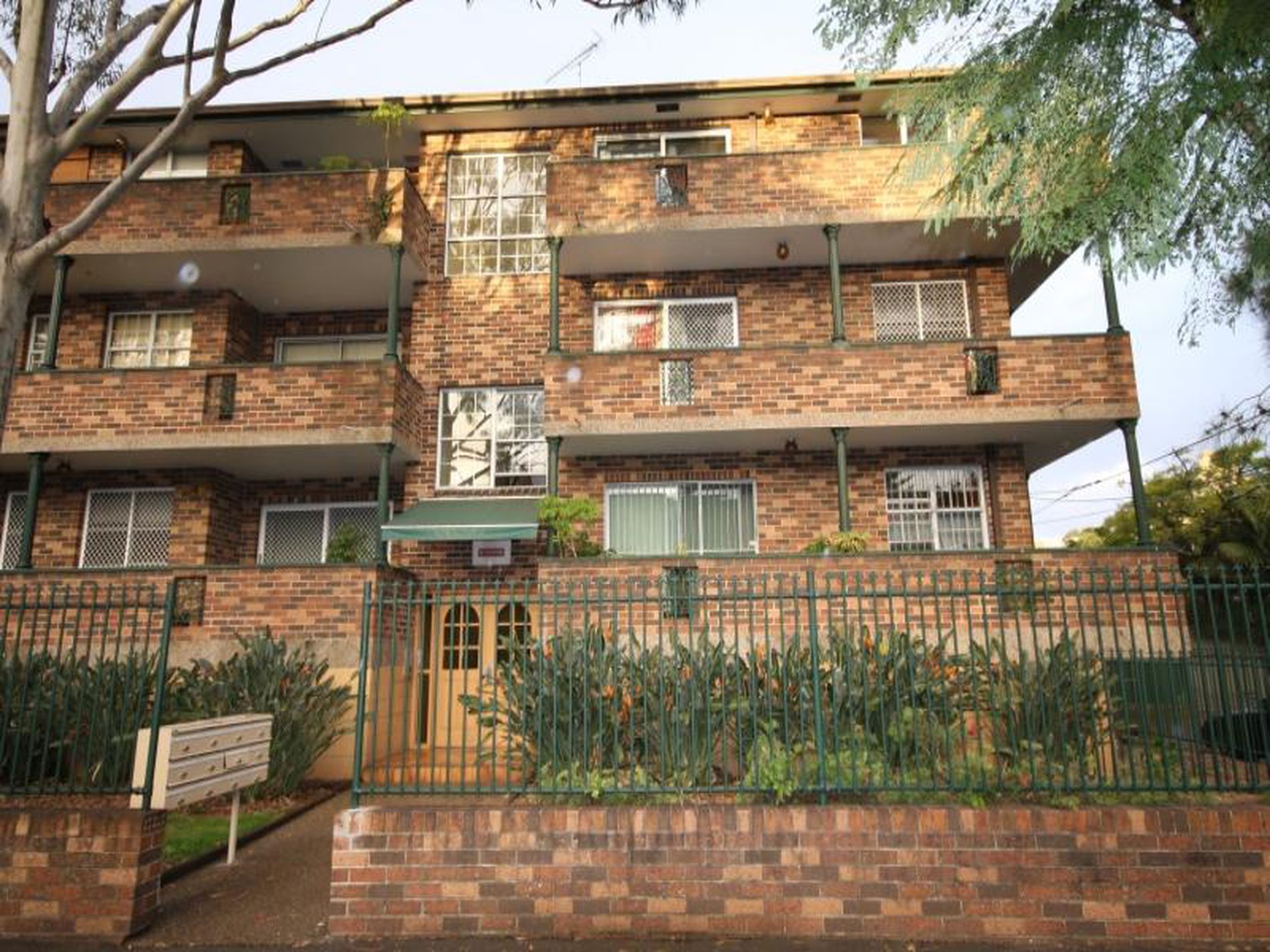 20 / 292 Chalmers Street, Redfern