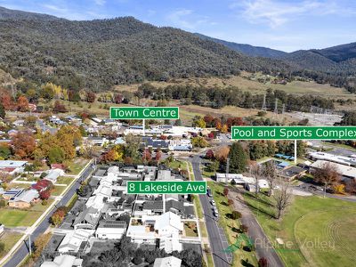 8 Lakeside Avenue, Mount Beauty