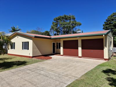 5 Tower Avenue, Atherton