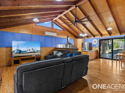 11 Bruce Street, Torquay