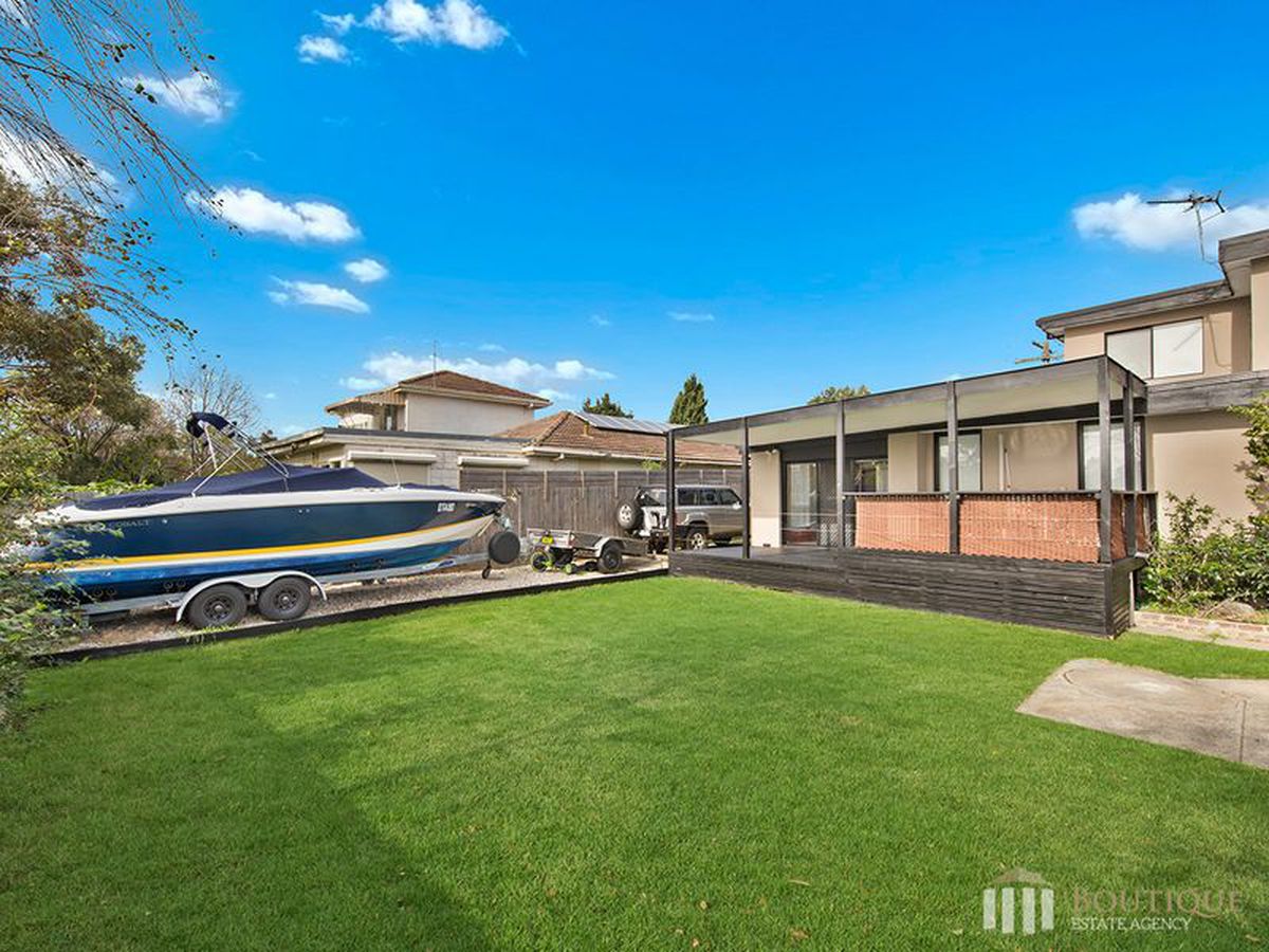92 Somerset Drive, Dandenong North