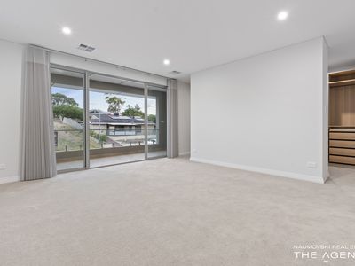 7B Monkhouse Way, Hillarys