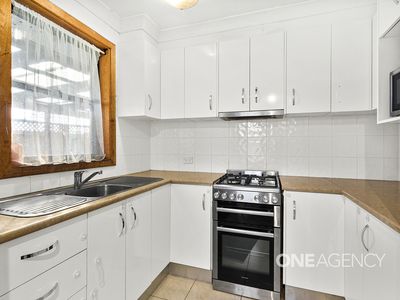 11 Gilba Road, Koonawarra