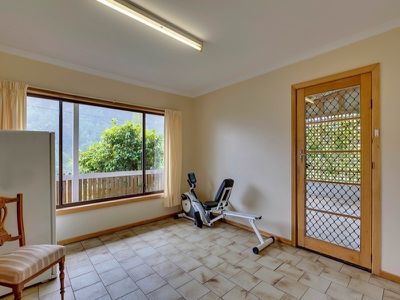 867 Woodbridge Hill Road, Gardners Bay