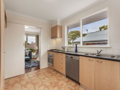 1 / 15 Kauri Court, Mitcham