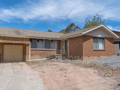 127a Namatjira Drive, Fisher