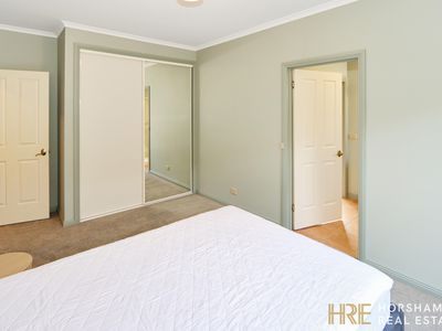 5 Sayer Court, Horsham