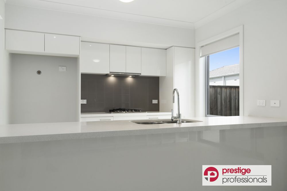 11 Cresswick Walk, Moorebank