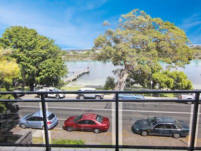 4 / 50-52 Little Street, Forster