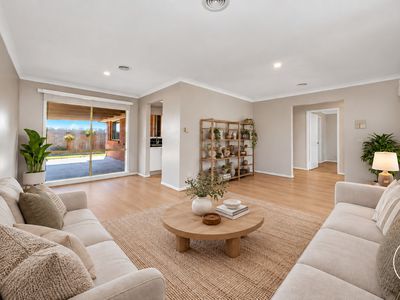 7 Waltham Mews, Cranbourne East