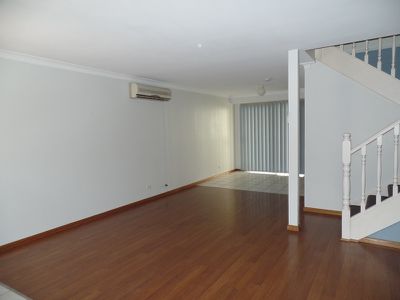 10 / 3 Turner Place, Casula