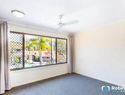 Relaxed Tropical Lifestyle in Noosaville image 10