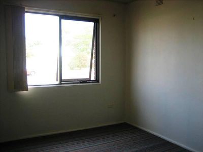 1 / 13 Peterborough Ave, Lake Illawarra