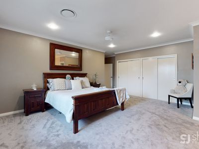 7 Cascade Court, Dubbo