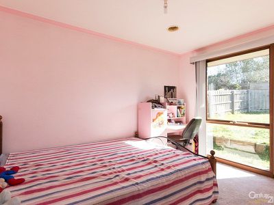 35 Lesley Drive, Hampton Park