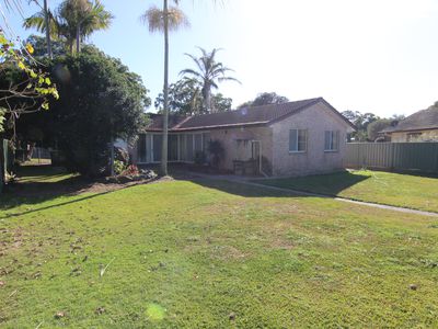 10 Goldens Road, Forster