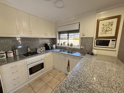 6 Collarene Avenue, Griffith