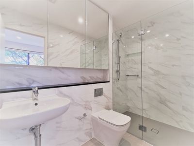 103 / 10 Gladstone Street, Burwood