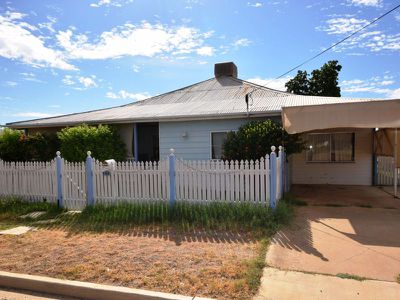 136 Galah Street, Longreach