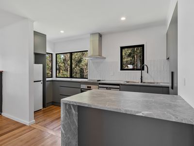 4946 Channel Highway, Gordon