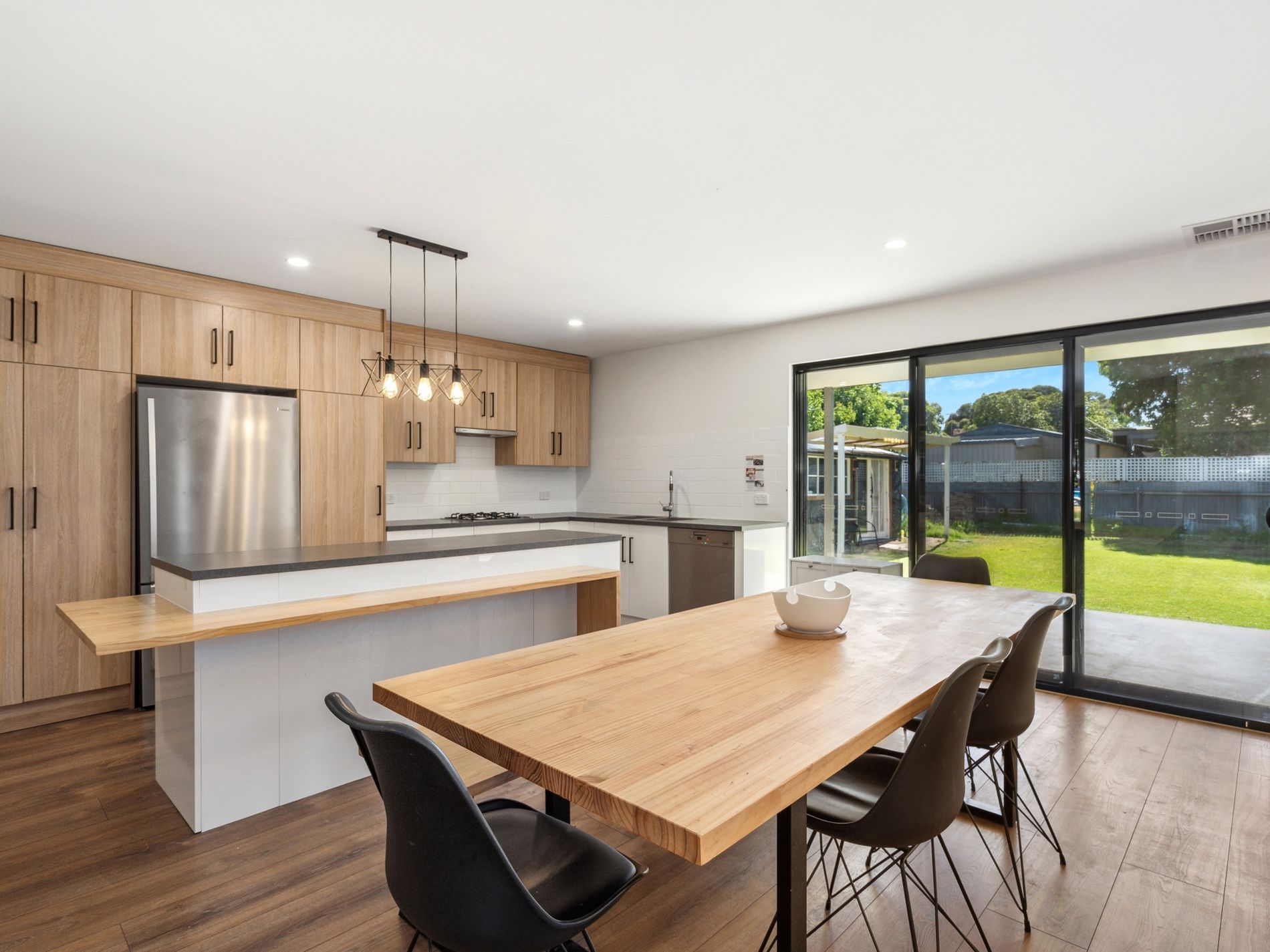 ROOM 5 / 6 Packer Avenue, North Plympton