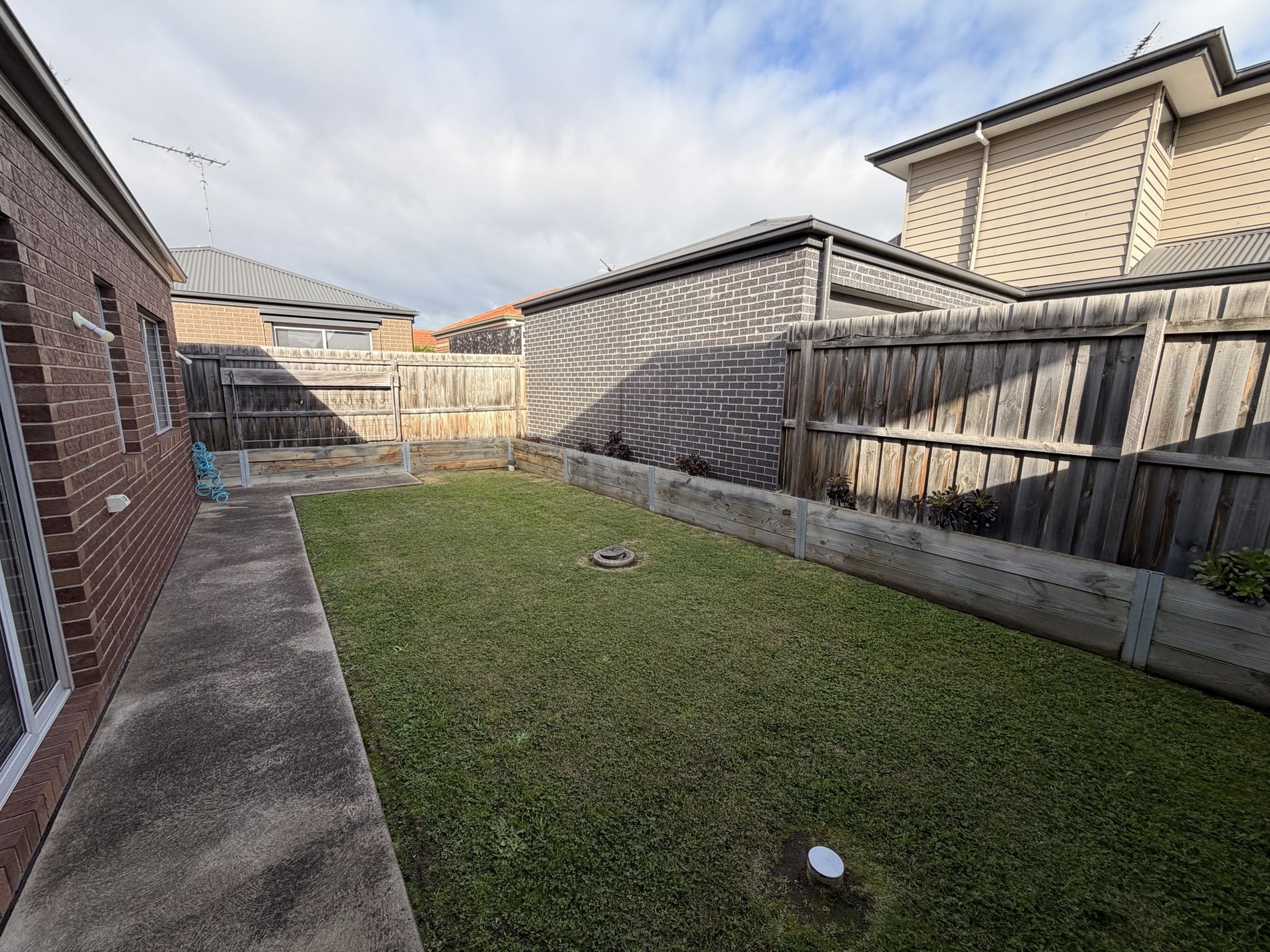 4 / 9 Toyne Avenue, Hamlyn Heights
