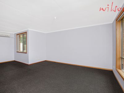 17 Pine View Drive, Paralowie