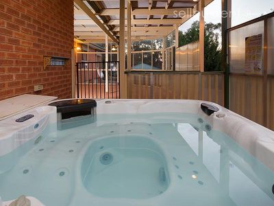 1 HELSINGOR AVENUE, Wodonga
