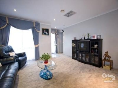74 The Parkway, Hampton Park